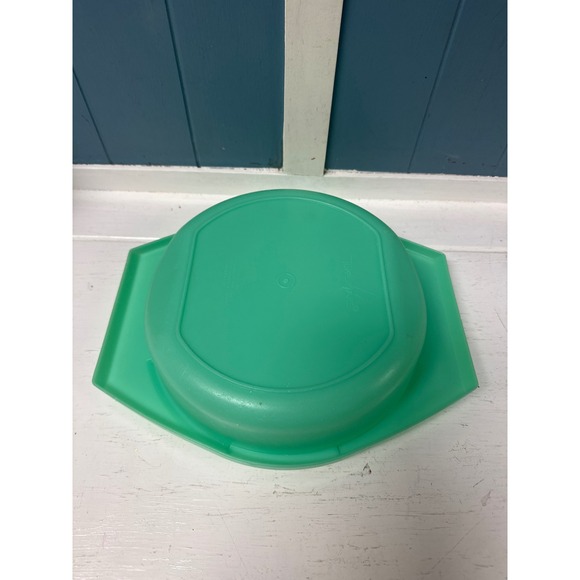 Vintage Tupperware Veggie Keeper Produce Storage Container Green Round Grid - Picture 2 of 5